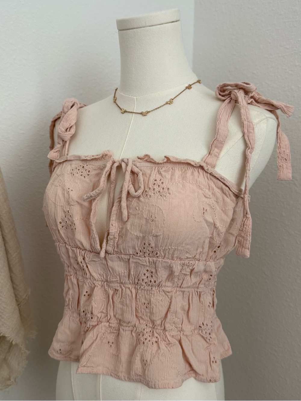 Follow the Sun Blush Pink Eyelet Tie Strap Crop Top Size Large